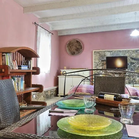 Mono Oleandro C Apartament