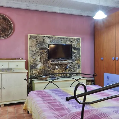 Mono Oleandro C Apartament *